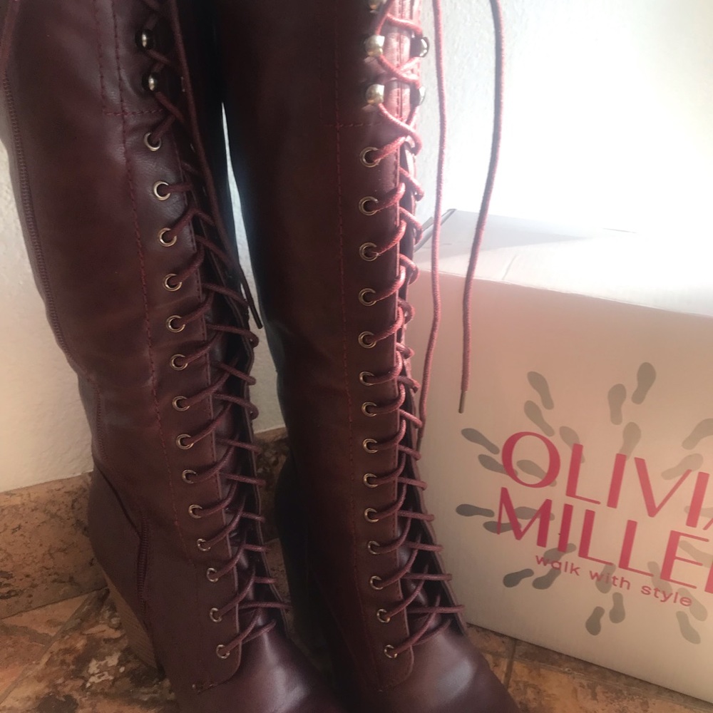 Tall lace up boot